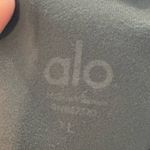 Alo Yoga VGUC Alo Leggings Photo 3