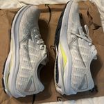 Mizuno  Women's Wave Rider 25 Running Shoe Size 11 Photo 1