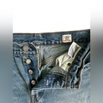 Levi's Levi’s Jeans Women’s Wedgie Icon Ankle‎ White Oak Denim Distressed Button Fly 28 Photo 3