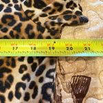 PINK - Victoria's Secret Leopard Animal Print V-neck Short Sleeve
Shirt Victoria's Secret PINK Size Small Photo 5