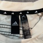 Adidas crop top size L Photo 5