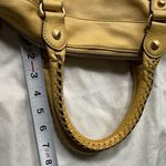 B Makowsky leather Women’s handbag Gold Yellow Metal Hardware Touch Medium Bag Photo 6