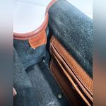 Dooney & Bourke 80’s Essex Navy & British Tan med size handbag w/ long strap Photo 6