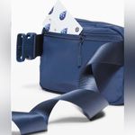 Lululemon  Ink Blue Everywhere Belt Bag- NWOT Photo 2