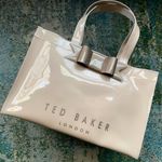 Ted Baker London nude medium PVC Icon bow tote bag Photo 0