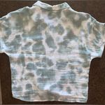 Dip Short Sleeve Tie Dye Button Down Front Tie in Green & White Photo 5