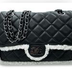 Gildan Gidan Paris BLACK Quilted Fur bag Photo 0