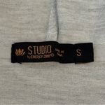 Studio by Energy Zone Women’s Zip Up Athletic Sweater Size Small Gray Photo 8