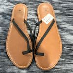 Shade & Shore  Women's Black Tan Sandals Photo 0