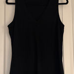 Black Sleeveless V Photo 0