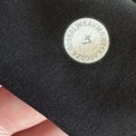 Lululemon On The Fly Crop Woven 23" in Black Size 4 Photo 11