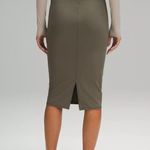 Lululemon Nulu Slim-Fit High-Rise Skirt Size 2 Army Green NWT Photo 1