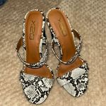 Snakeskin Heel Multiple Size 7 Photo 0