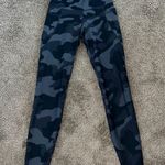 Old Navy Active Camo Yoga Leggings Photo 0