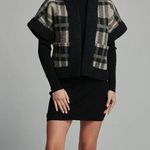 Sundays  - Josette Vest - Black Compact Photo 0