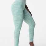 NVGTN Sage Green Camo Seamless Leggings Small Photo 3