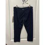 Athleta  Elation Capri Navy Size Medium Petite NWT $79 Athletic Yoga Running Photo 1