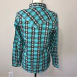Wrangler Rock 47  Cowgirl Western Snap Front Shirt Size M Rodeo Embroidered Blue Photo 2