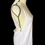 Fabletics -DEMI LOVATO, white top Photo 4