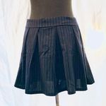 Monteau  Los Angeles pinstripe mini skirt. Photo 2