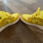Air Jordan 1 Low Pollen Yellow Sneaker 6.5 Photo 5