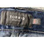 Torrid  Bombshell Skinny Jeans Women Plus 18 Distressed Medium Wash Stretch Ankle Photo 2