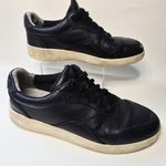 Everlane neutral carbon shoes, classic unisex Size 5 Photo 1