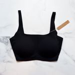 SKIMS NWT Naked Scoop Bra Photo 2