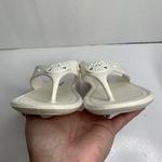 Minnetonka Size 8 Sandals Painted Poppy Thong Flip Flops White Cushioned Women’s Photo 7