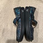 ALEGRÍA By PG LITE MULTICOLOR IRIDESCENT SHIMMER CLOG CONFORM SHOES LEATHER 40 Blue Size 9 Photo 4