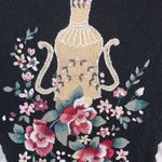 Vintage Black V Photo 2