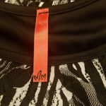 🛍Zebra Print Crop Top Size Medium Black Photo 5