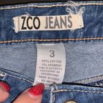 Zco Jeans lightly distressed lace detail jean shorts Blue Size undefined Photo 4