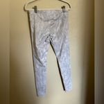 Alo Yoga Vapor Python Snakeskin Print Leggings size medium Photo 4