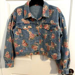 NWT Dazy floral roses crop jean jacket size Small Blue Photo 0