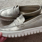 Tommy Bahama  Gold Metallic Chunky Loafers Women's Size 9.5 Faux Leather  Photo 0