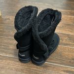 Koolaburra by Ugg  Short Black ARLENA SHORT Bow Faux Fur-lined Lightweight Photo 3