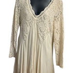Illa Illa ‎ Women’s Floral Lace Cream Dress Size Small Photo 0