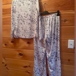 Tahari  women’s XS pajama set. Button up. Photo 7