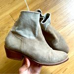 Zadig & Voltaire Chelsea Boot Beige Suede Leather
Biker Yellow Inserts Back Zip Photo 1