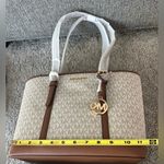 Michael Kors Michael Vanilla Tote Bag Photo 7