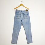 American Eagle  Mom Jeans – Size 6 Long – Light Wash Photo 1