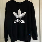 Adidas EUC |  women’s black & white crewneck — size 8‎ Photo 0