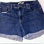 Levi's Levi’s Denim Mid Length Shorts - Size 32- Lots of stretch Photo 0