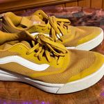 Vans  UltraRange Photo 0