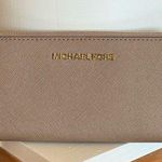 Michael Kors MICHAEL Jet Set Travel Saffiano Leather Wallet in Dark Khaki Photo 0