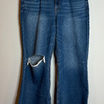 American Eagle  Low-Rise Baggy Flare jeans Photo 0