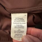 Vuori  Stride Leggings Chestnut Back Pocket Size L Photo 5