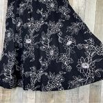 Lee City Elements Size 8 Black & White Floral Skirt Semi Sheer Very Lightweight Photo 2