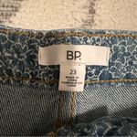 BP. HIGH WAISTED Floral All Over Print Denim MOM SHORTS Size 23 NWT Blue Photo 7